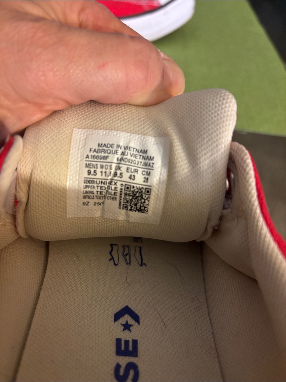 Converse Red Low-Top Sneakers with White Accents - Picture 4 of 5